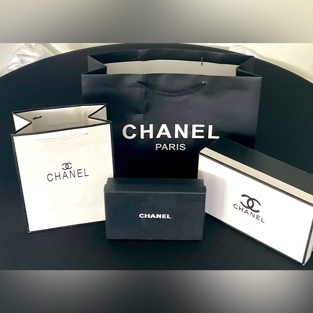 🔥2 CHANEL BOXES & 2 BAGS